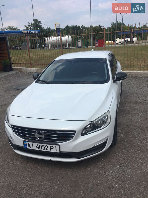 2014 volvo v60