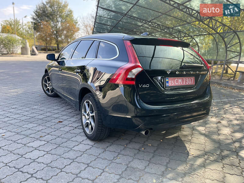 2015 volvo v60