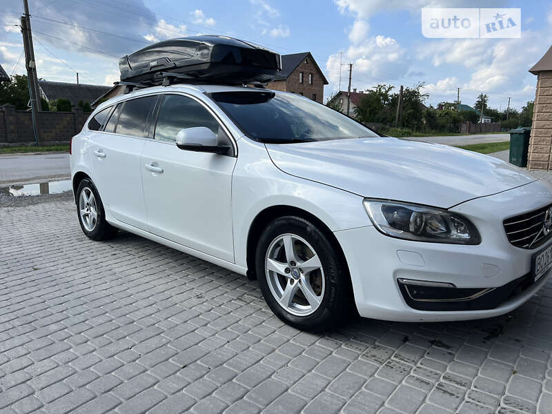 2015 volvo v60