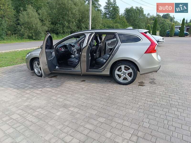2011 volvo v60
