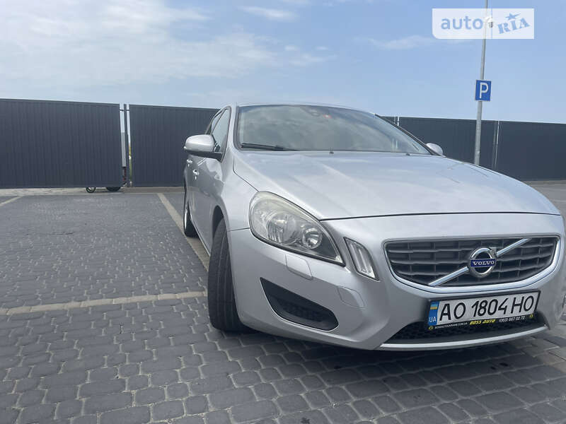 2011 volvo v60