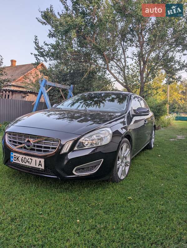 2012 volvo v60