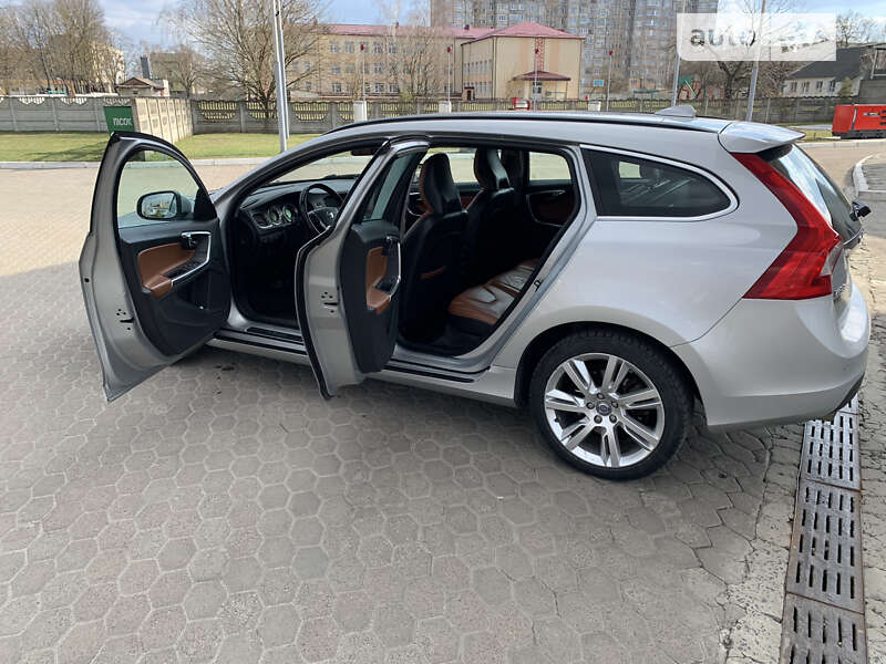2012 volvo v60