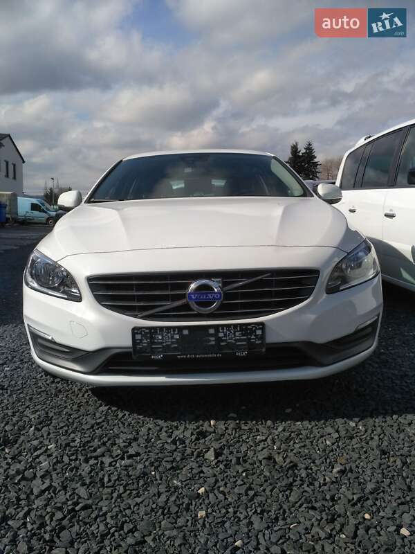 2014 volvo v60