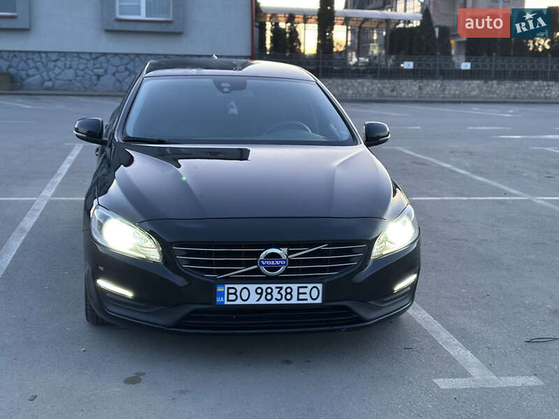2015 volvo v60