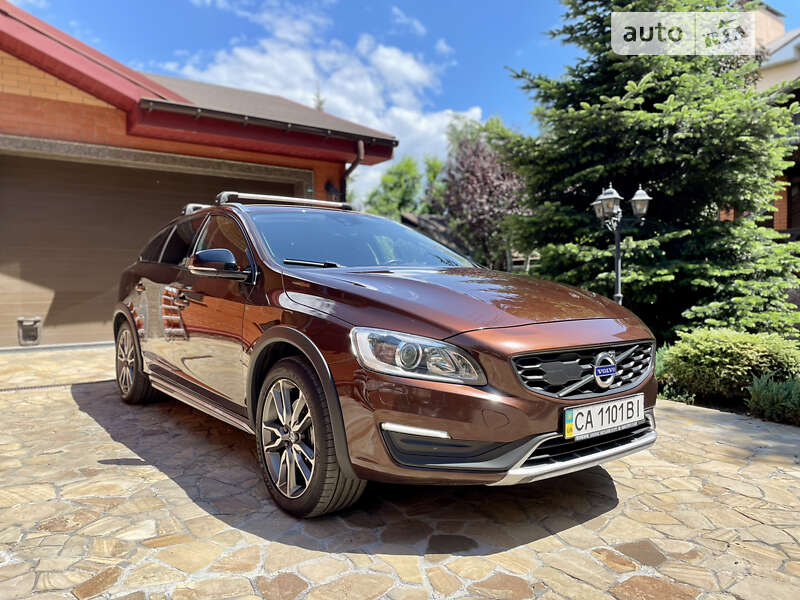 2016 volvo v60