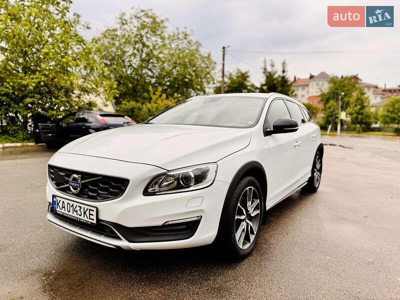 2017 volvo v60