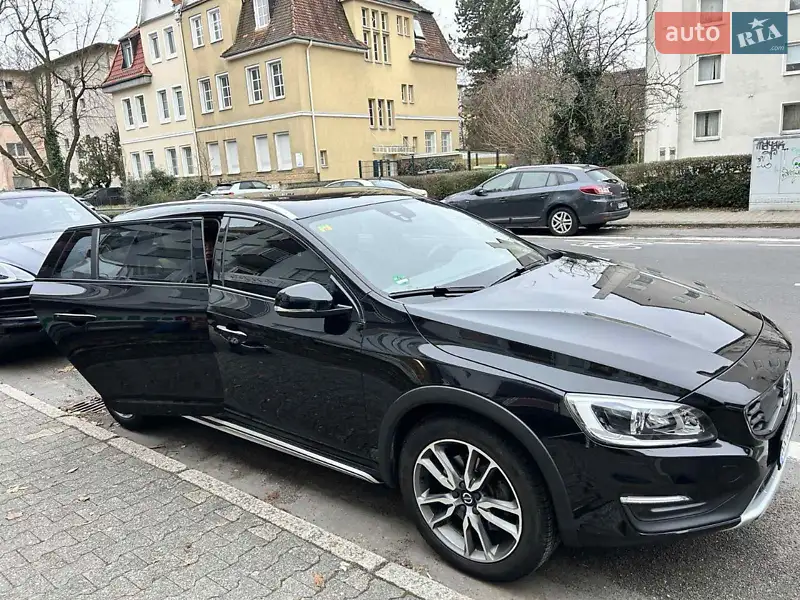 2017 volvo v60cc