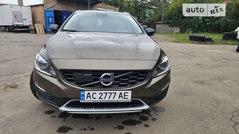 2017 volvo v60cc