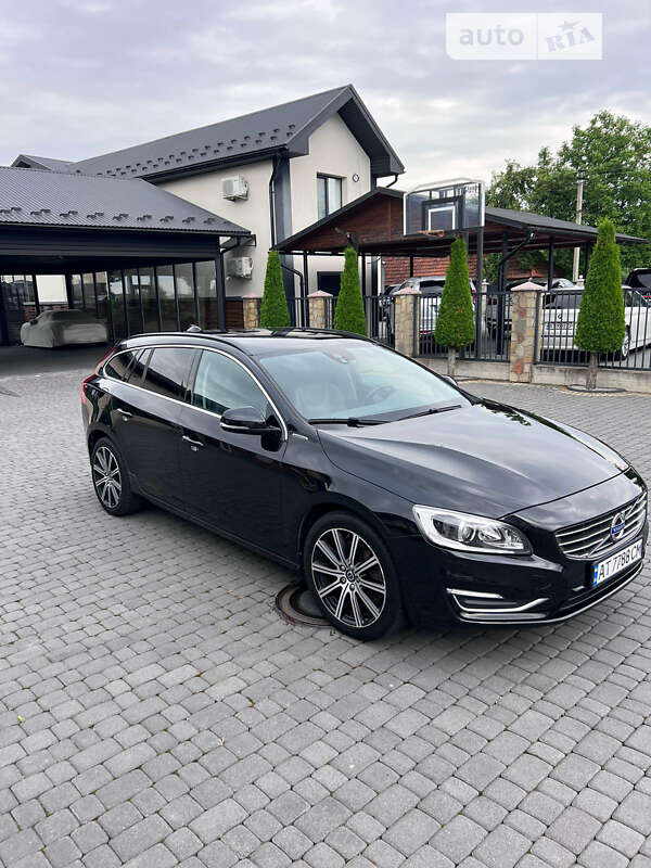 2015 volvo v60