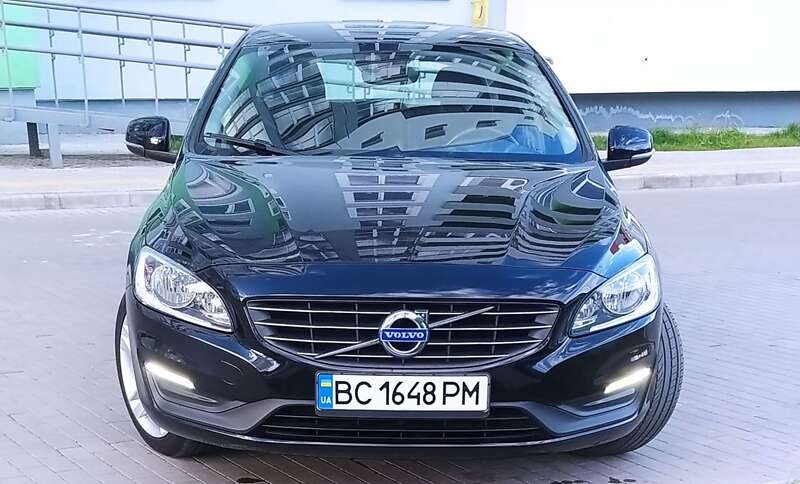 2015 volvo v60