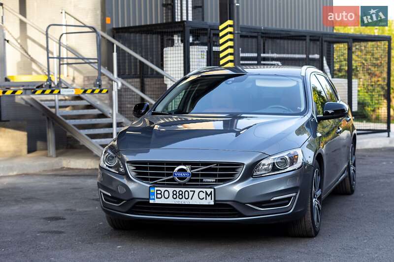 2016 volvo v60