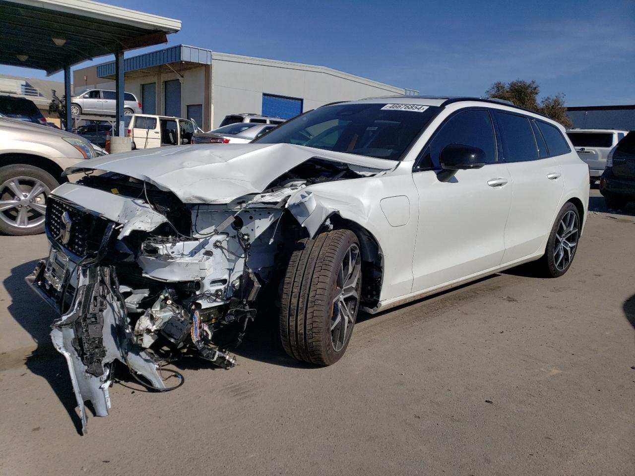 2023 volvo v60