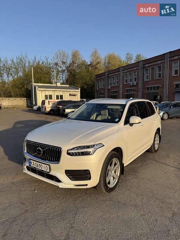 2022 volvo xc90