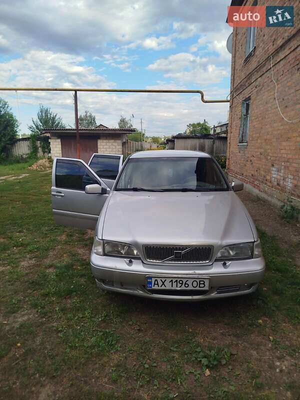 1999 volvo s70