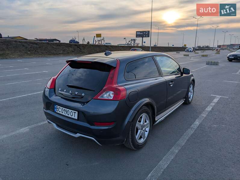 2010 volvo c30