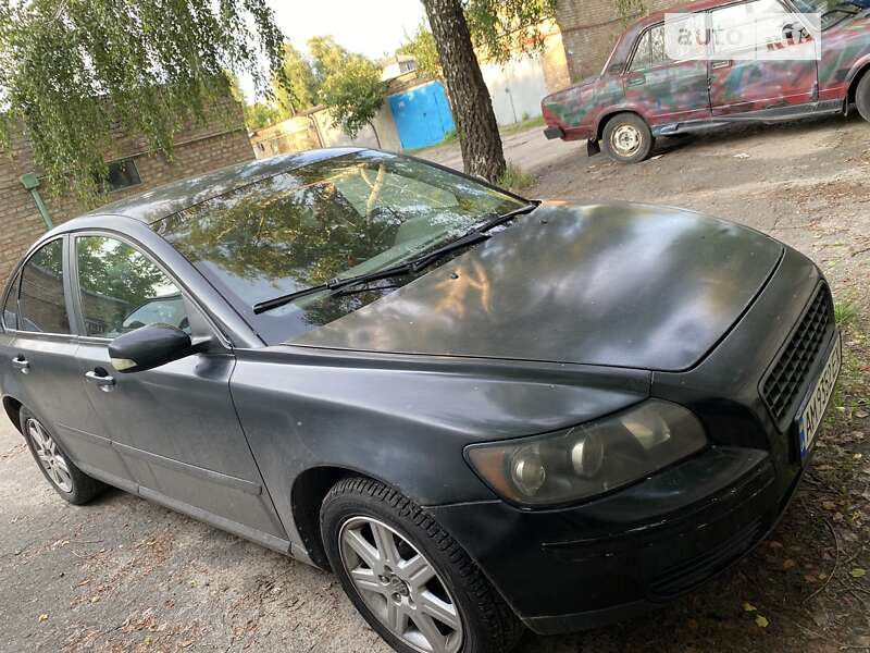 2005 volvo s40