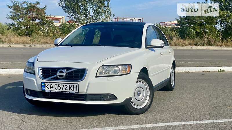 2011 volvo s40