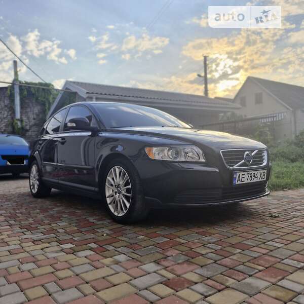2011 volvo s40