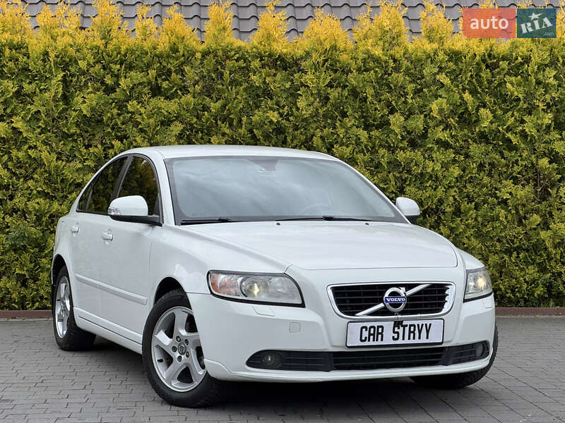 2012 volvo s40