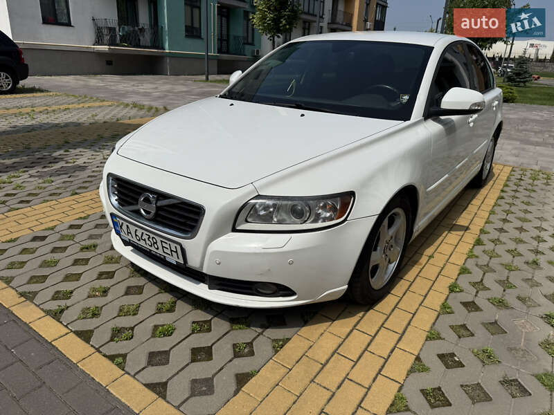 2012 volvo s40