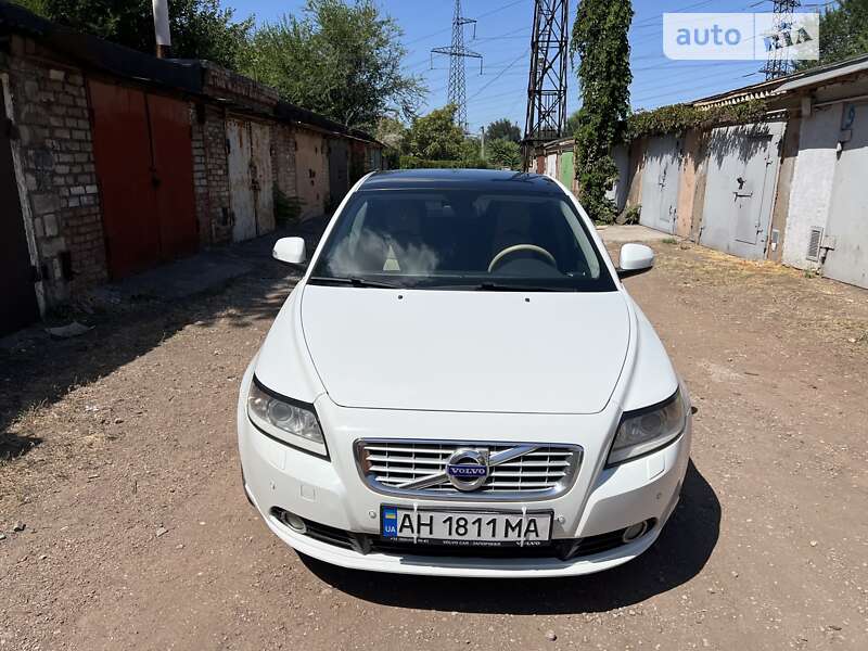 2012 volvo s40