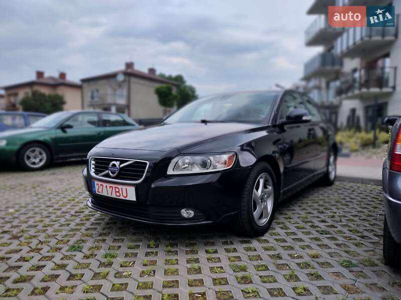 2012 volvo s40