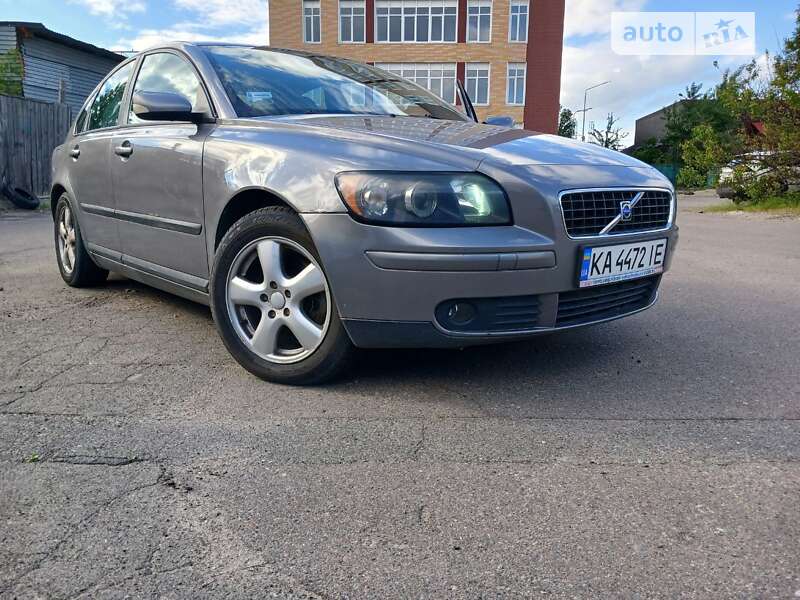 2004 volvo s40