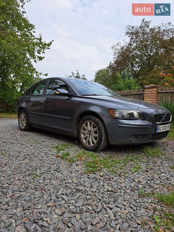 2006 volvo v40