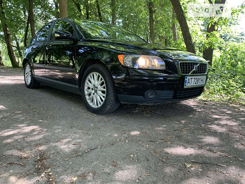 2004 volvo s40