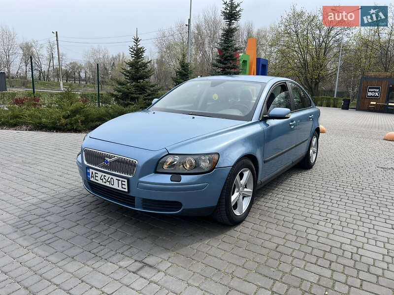 2004 volvo s40