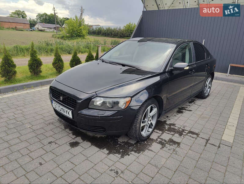 2004 volvo s40