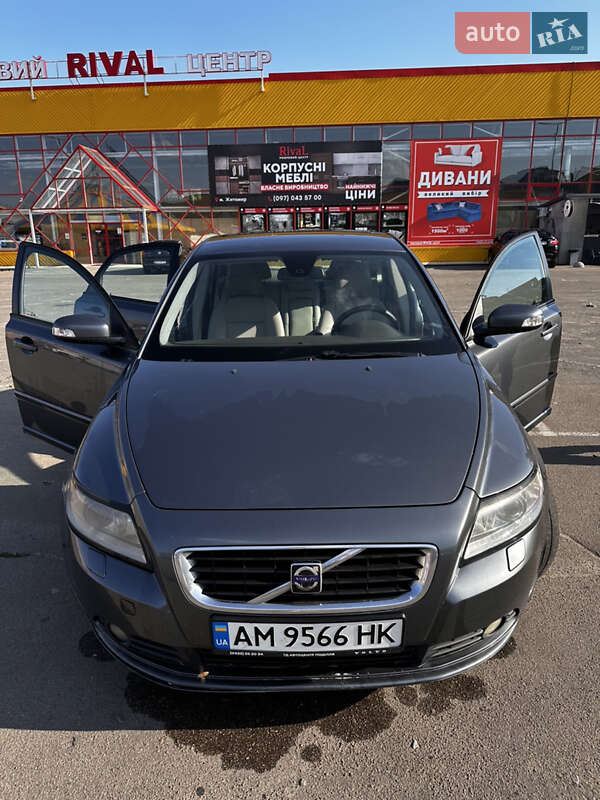 2008 volvo s40