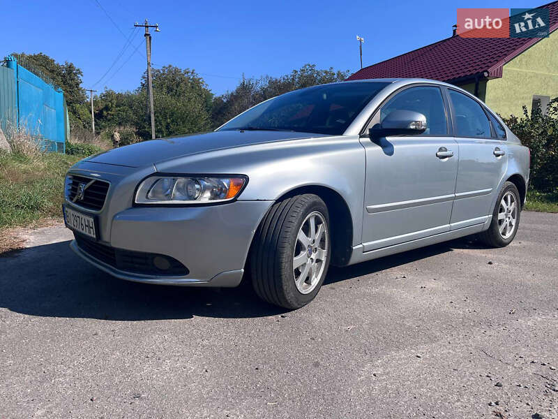 2009 volvo s40