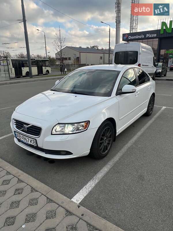 2009 volvo s40