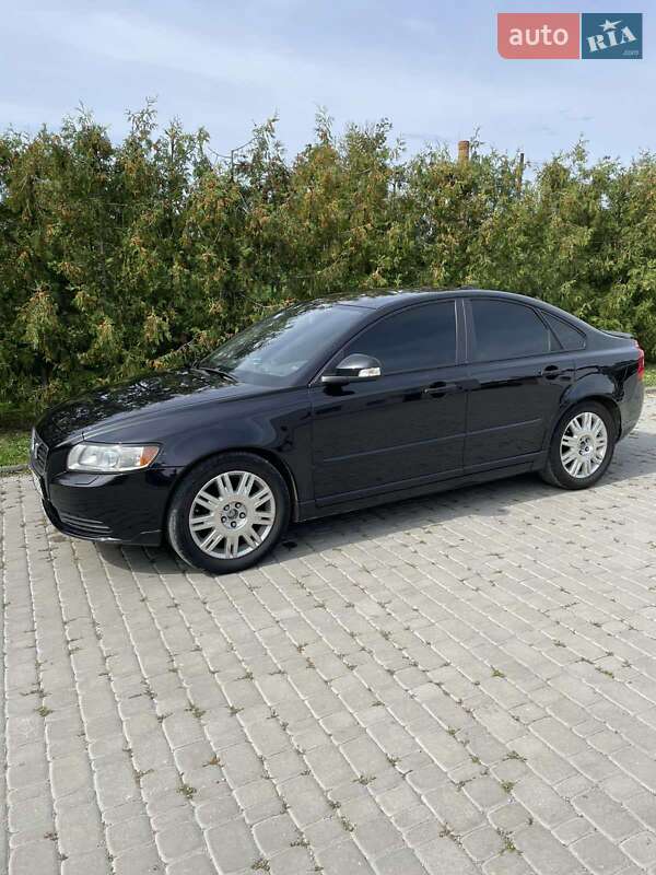 2009 volvo s40