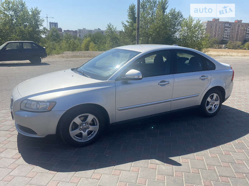2010 volvo s40