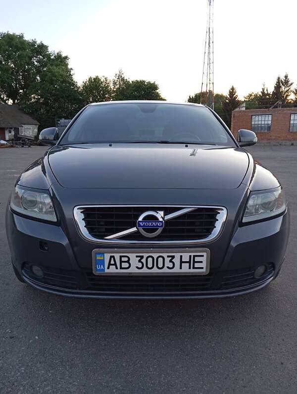 2010 volvo s40