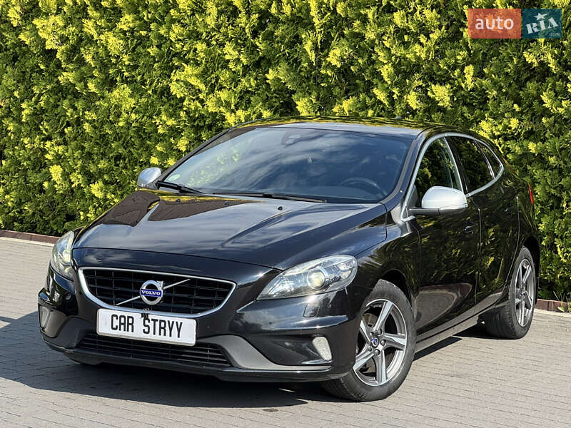 2015 volvo v40