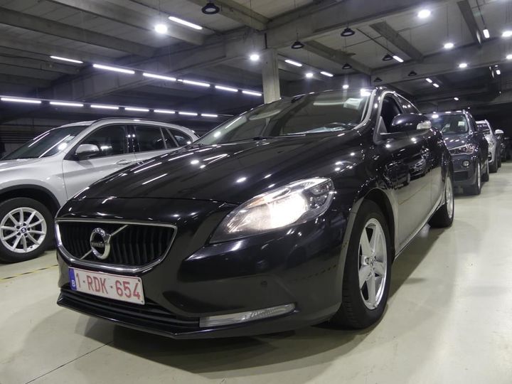 2016 volvo v40