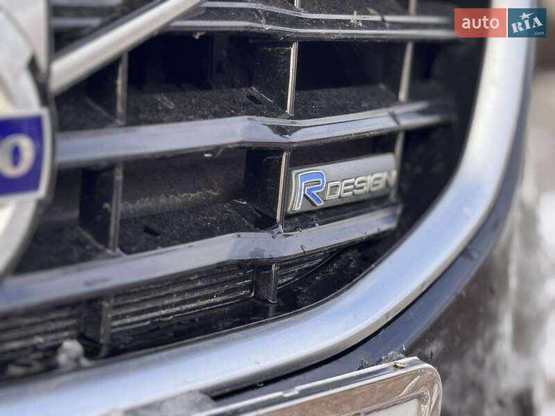 2013 volvo v40