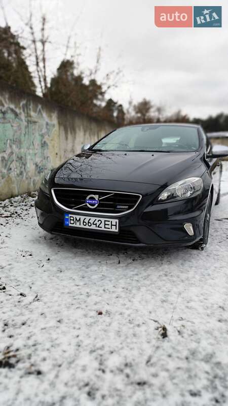 2013 volvo v40