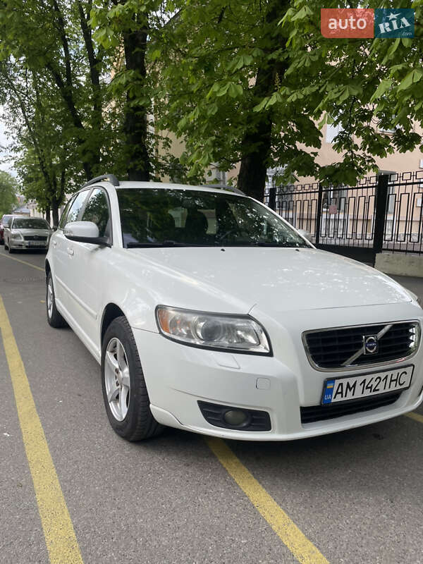 2008 volvo v50