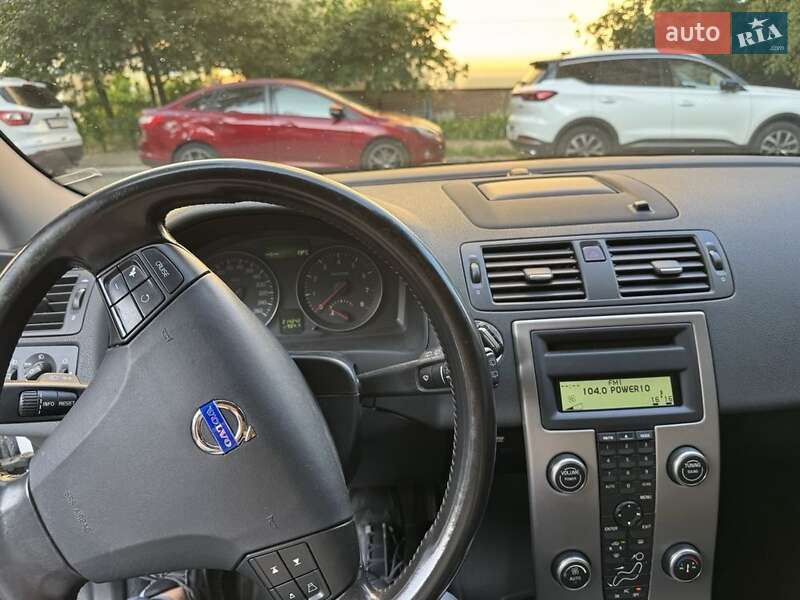 2009 volvo v50