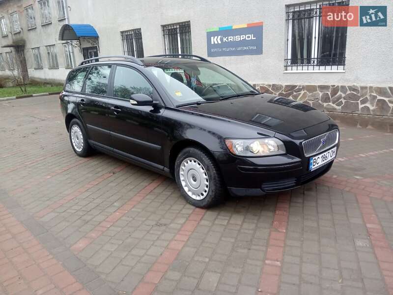 2005 volvo v50
