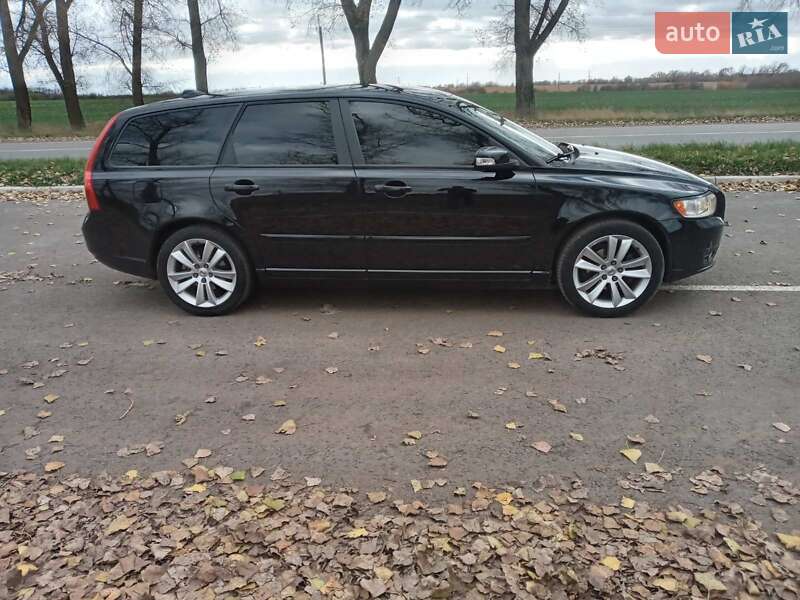 2009 volvo v50
