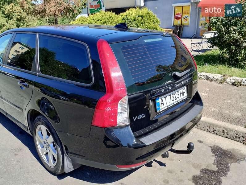2009 volvo v50