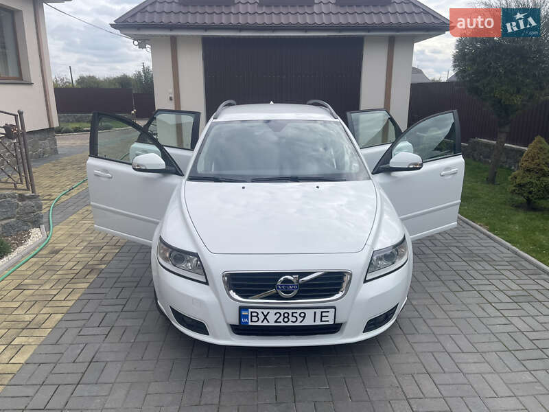 2010 volvo v50