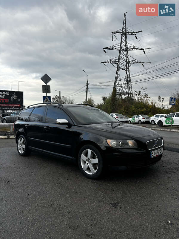 2005 volvo v50