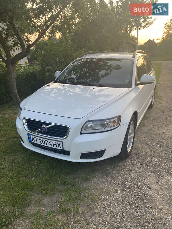 2010 volvo v50